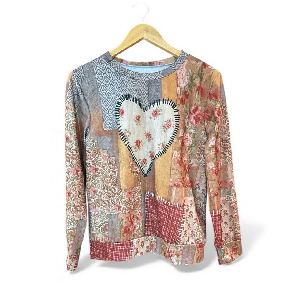 Vintage Boho Patchwork Heart Graphic Long Sleeve Top - multicolor small